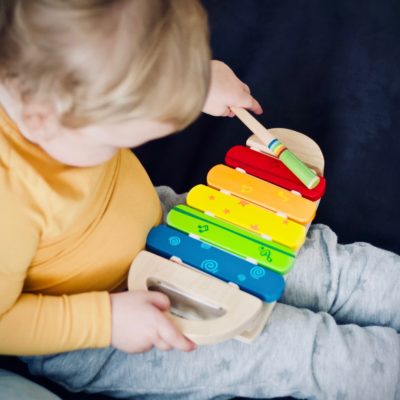 Pick up the right kind of toys for your toddler